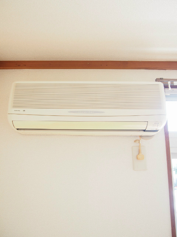 ワタナベハウスＢ棟 エアコン2基は設備になります。