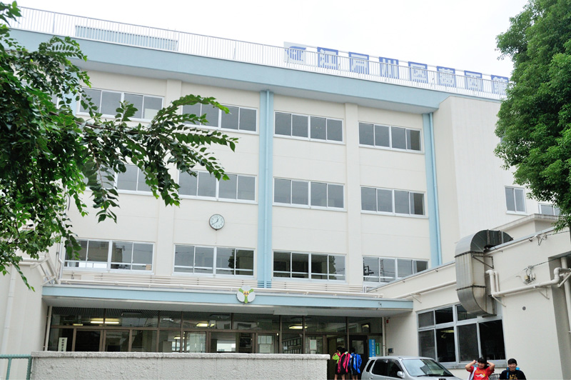 エバーグリーンサトモ 中学校：江戸川区立葛西第三中学校　257m