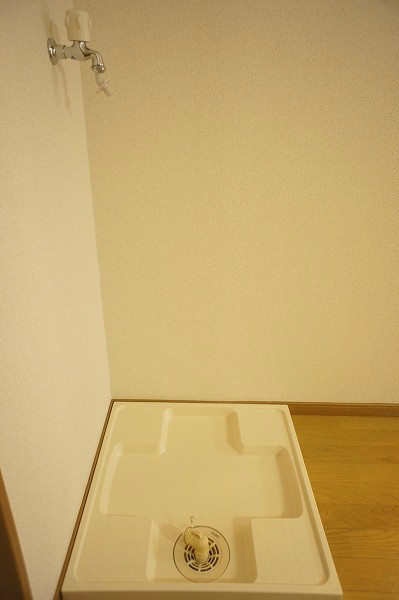 第六ハイツヤマヤ 室内洗濯機置き場、もちろんあります。安心です。