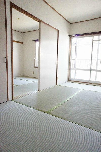 サクラハイツ 畳のお部屋で、日々「和」を感じるお部屋に。