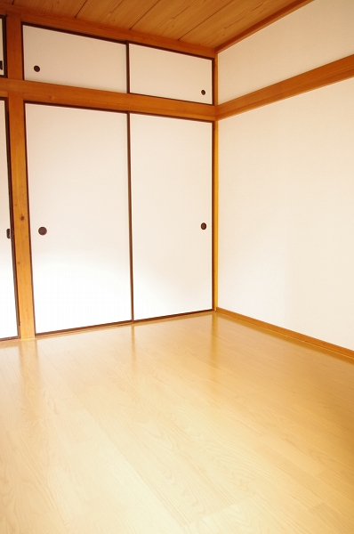 コーポサンレイク 収納１間