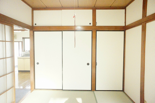 コーポ山村 収納1.5間分とたっぷり。