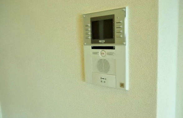 ライオンズ西葛西プライムマークス セコム加入済み。安心のTV付きオートロックです。