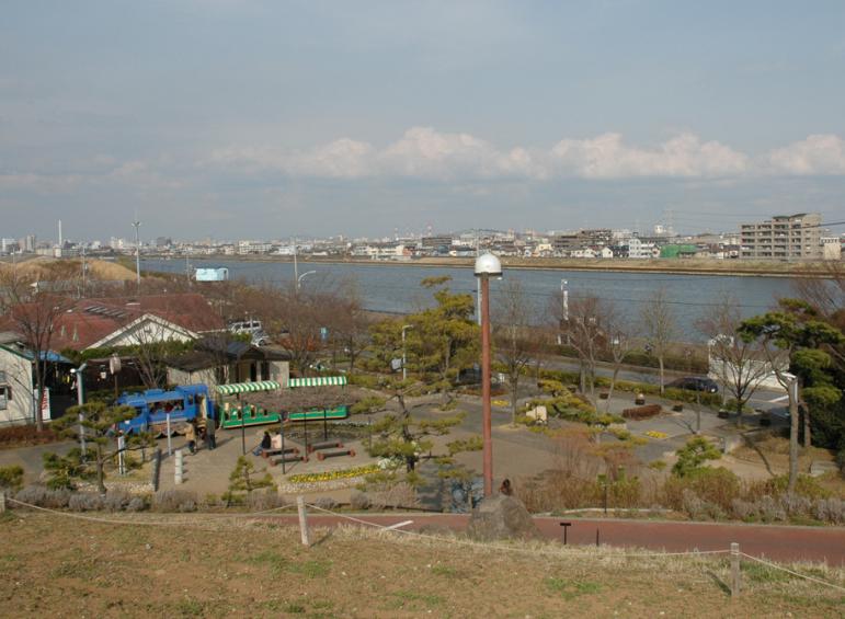 エスティーム･MS 公園：なぎさ公園　144m