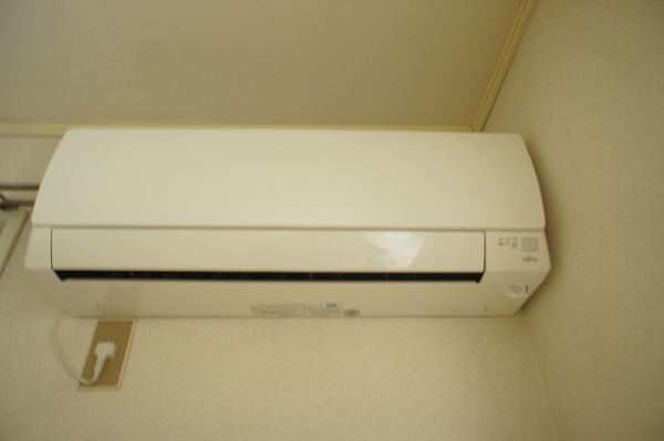 エンゼル恩田荘 エアコン１基ついています。
