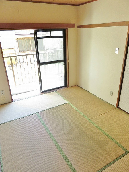 マンションルピナス ひとつは欲しい和室。