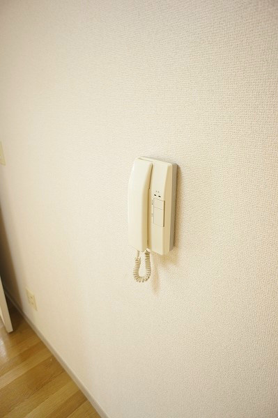 アーバンフラッツ インターホン付きで安心