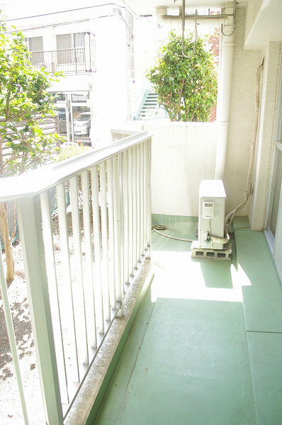 コーポ近江屋３ 広さがあるのでお布団もしっかり干せます。