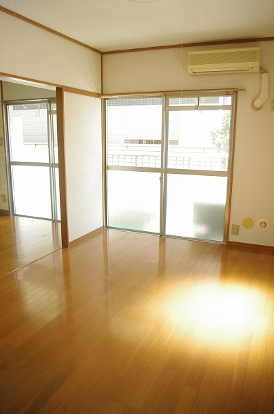 コーポ近江屋３ きれいなお部屋ですね。