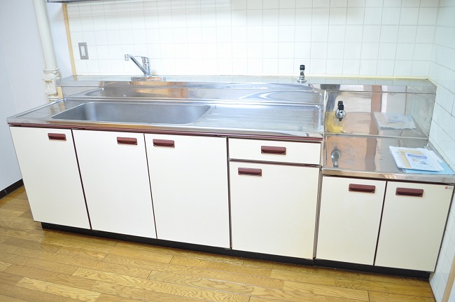 コーポ近江屋６ 広めの作業スペースでお料理も楽ちんです☆