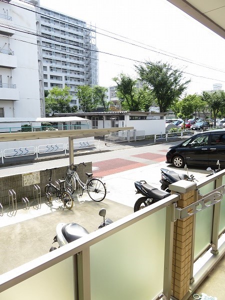 シャルマン新清 日当りが良いのでお布団、洗濯物もバッチリ干せます☆