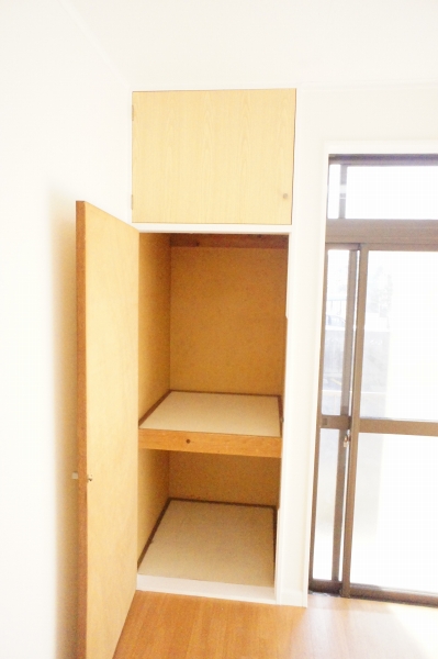 ハイコーポヨシノ 各部屋収納付です