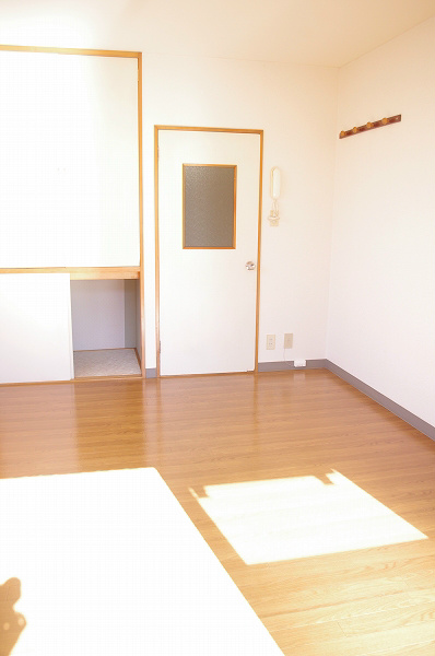 マキコーポ 明るいお部屋です