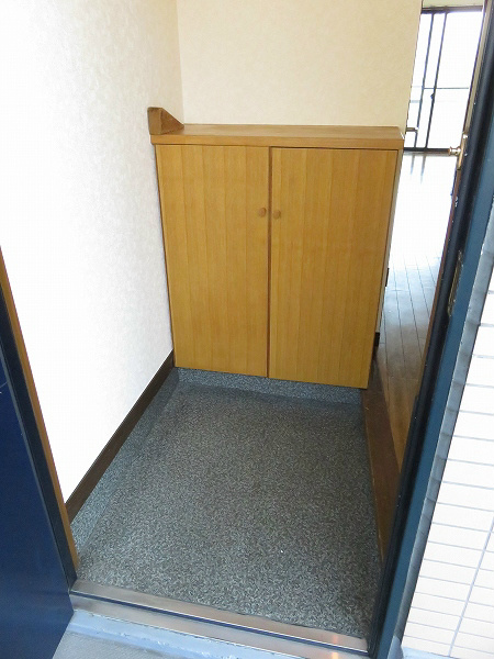 中澤ビル ゆったり玄関