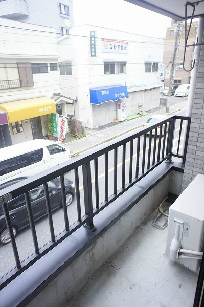 増田ビル 広めのバルコニーです