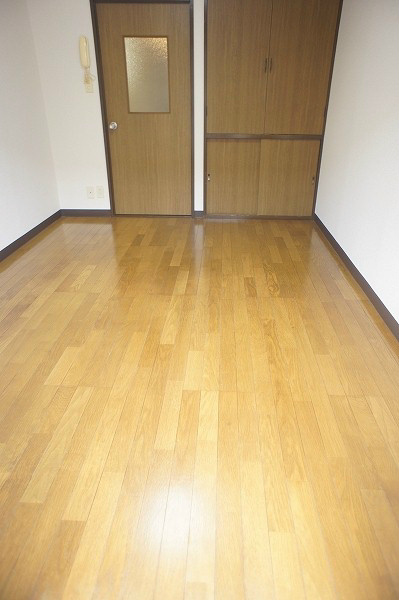 清水マンション 明るいお部屋ですね。