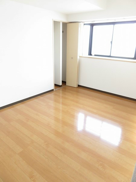 第8コーポマキ 明るいお部屋です