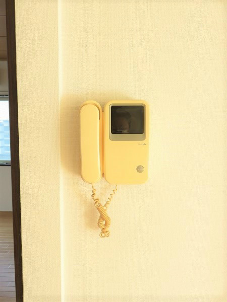 エレガンス モニターフォン完備で相手の顔が見えるので安心ですね
