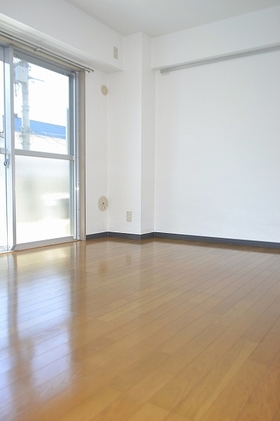 クレセント小坂部 ベッドルーム明るいです！