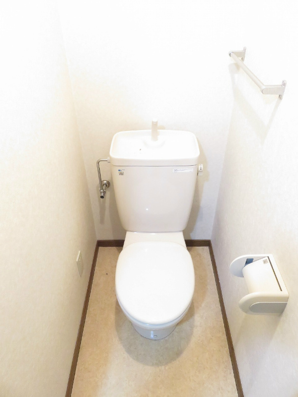 フローラ北葛西 もちろんバストイレ別です。トイレは綺麗がいいですね！