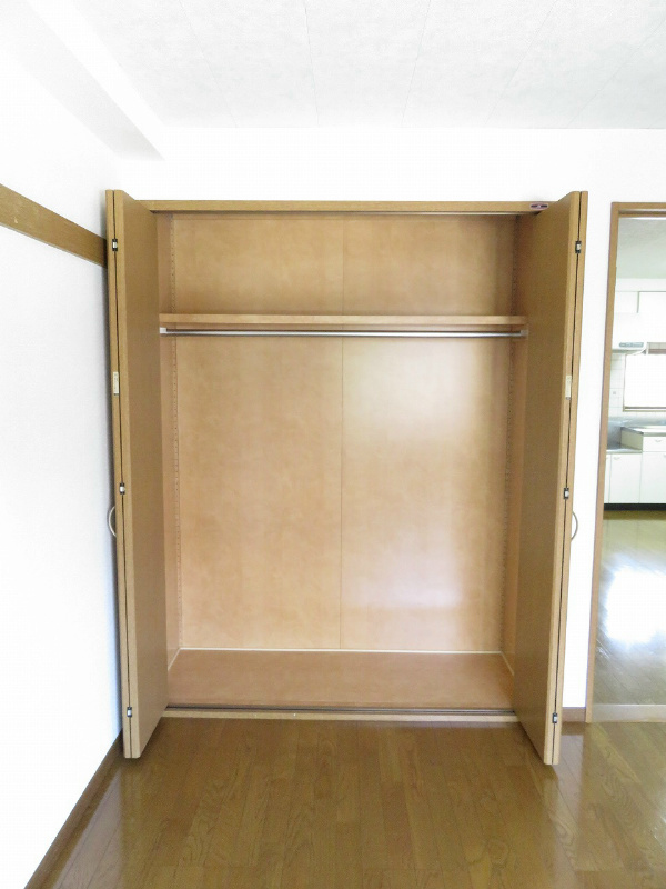 フローラ北葛西 収納も各部屋ございますのでスッキリ収納いただけます！
