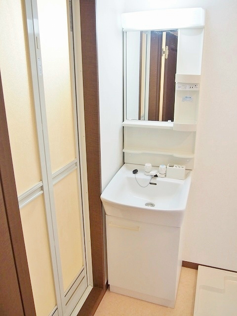 メゾンドール 脱衣所に独立洗面台