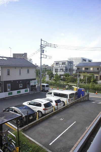グロリア参番館 遮るものがなく、日当たり良好です。