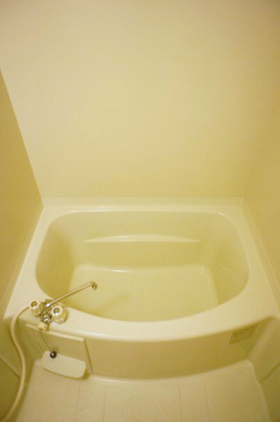 リバーサイド藤 広々としていてきれいなお風呂ですね
