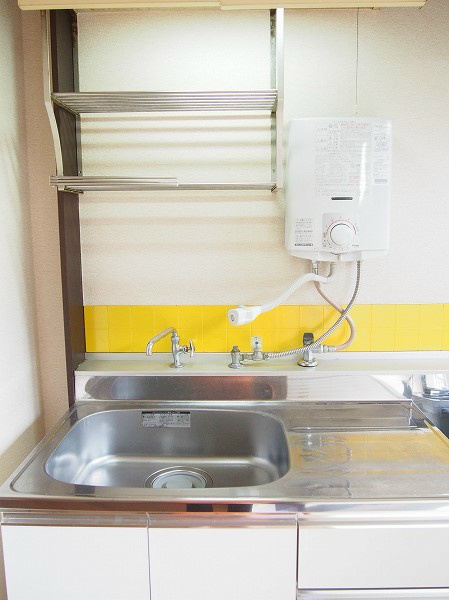 リバーサイド関口 作業台のあるキッチンです。