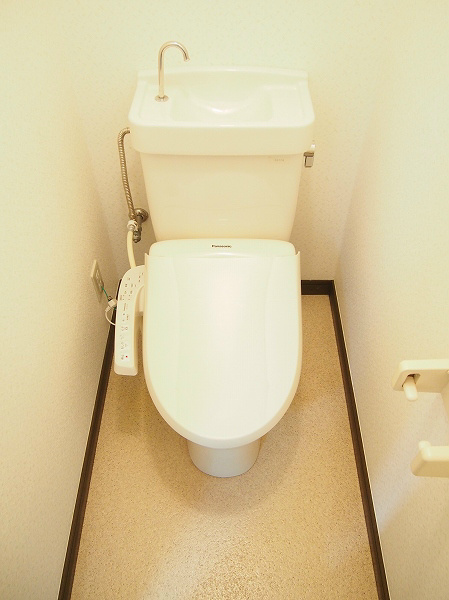 第３マルヨシビル トイレにウォシュレット付いてます。