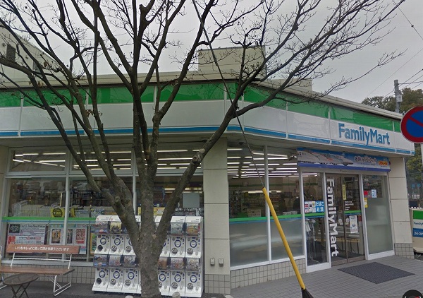 Casa Catrea コンビ二：ﾌｧﾐﾘｰﾏｰﾄ 西葛西小学校前店　691m